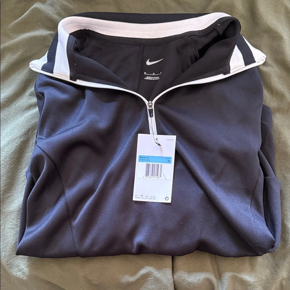 Nike Black and White Quarter-Zip Top - Picture 6 of 7